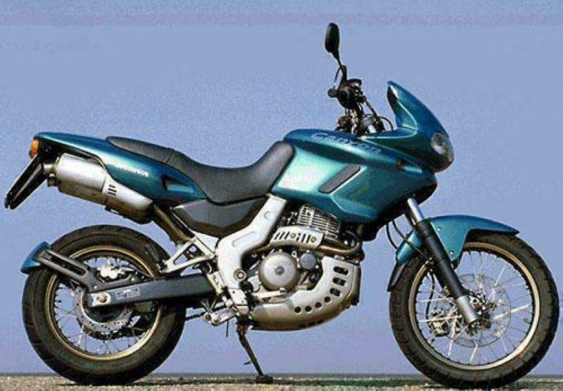 Мотоцикл Cagiva Canyon 600