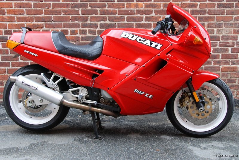 Ducati 907