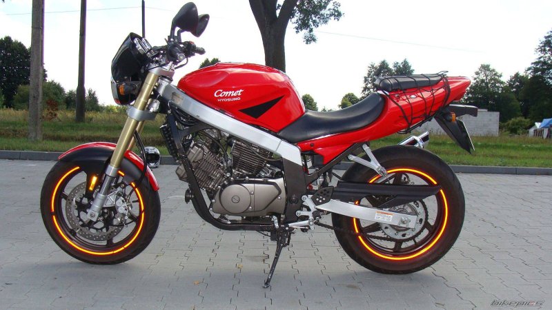 Hyosung Comet 250