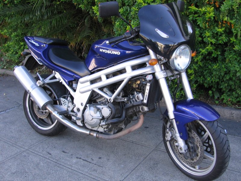 Hyosung 650 Comet