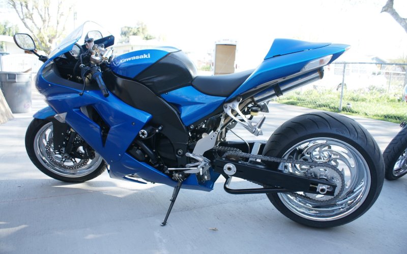 Kawasaki zx10 голубой