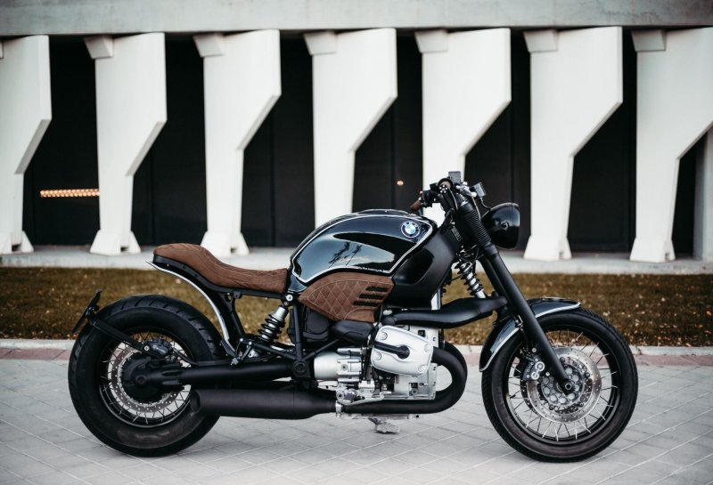 BMW r1200c Cafe Racer