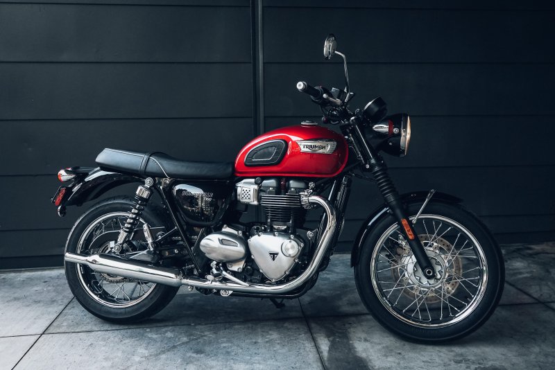 Мотоцикл Triumph Bonneville t100