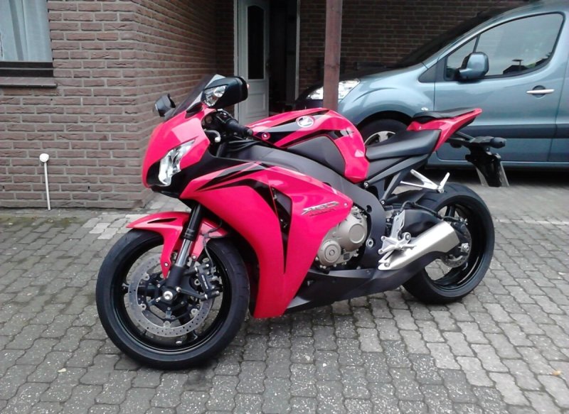 Honda cbr1000rr Fireblade черный