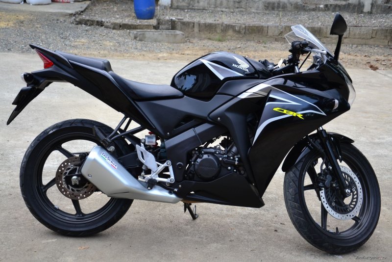 Мотоцикл Honda CBR 150