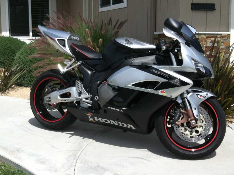 Honda cbr1000rr Fireblade 2004