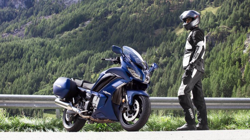 Ямаха FJR 1300 2021
