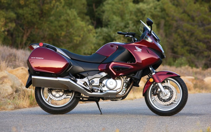 Honda nt700