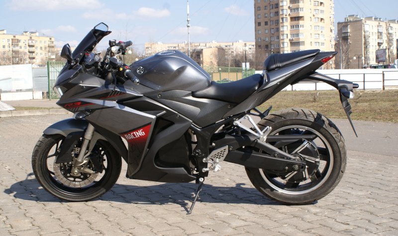 Электромотоцикл Yamaha r3