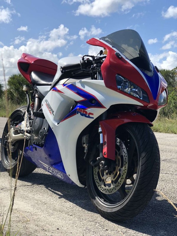 Honda cbr1000rr Fireblade