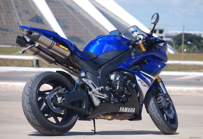 Ямаха р1 2008