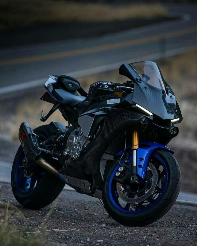 Yamaha r1 новая