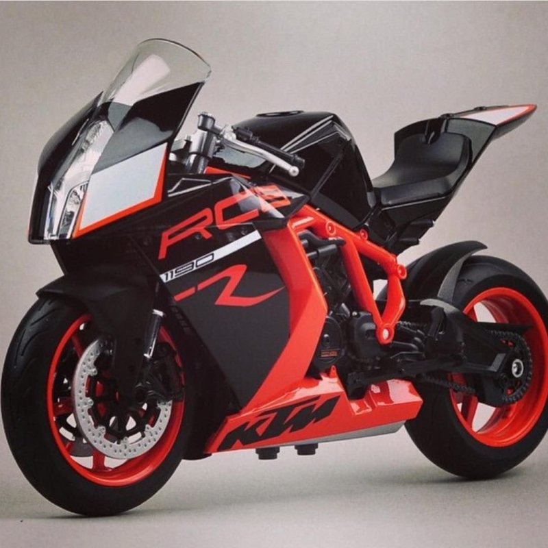 KTM rc8r