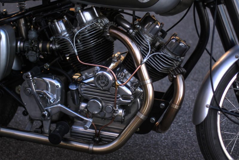 Урал v Twin
