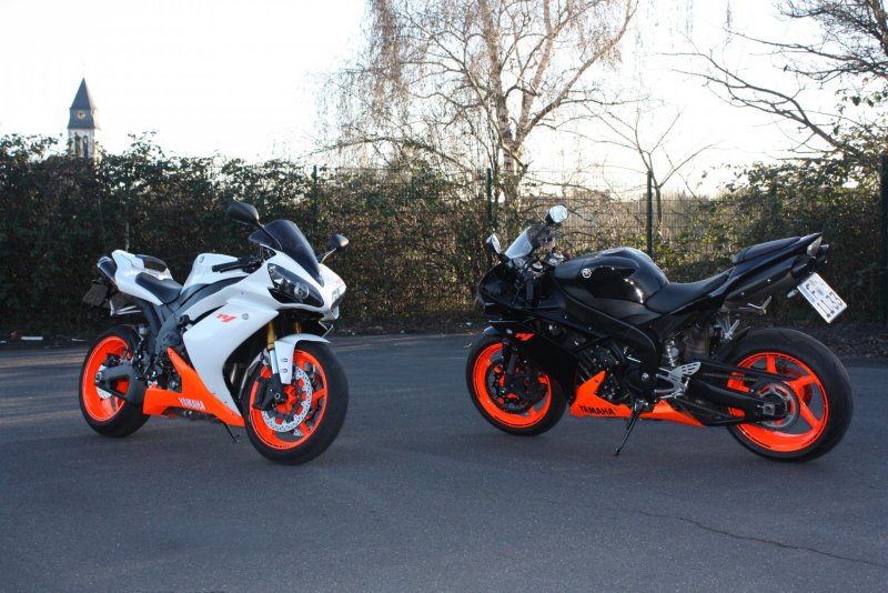 Yamaha YZF r1 White