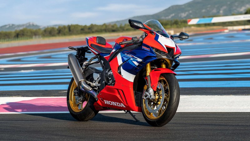 Honda cbr1000rr Fireblade 2022 обои