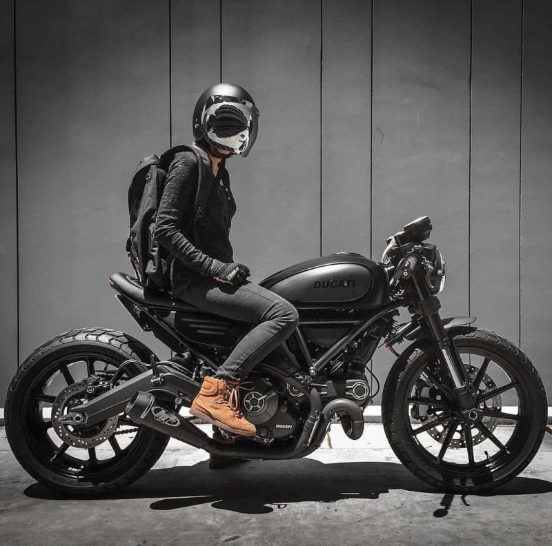 Мотоцикл Ducati Scrambler Cafe Racer
