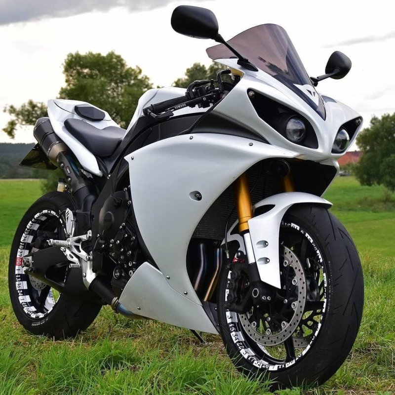 Ямаха YZF r1