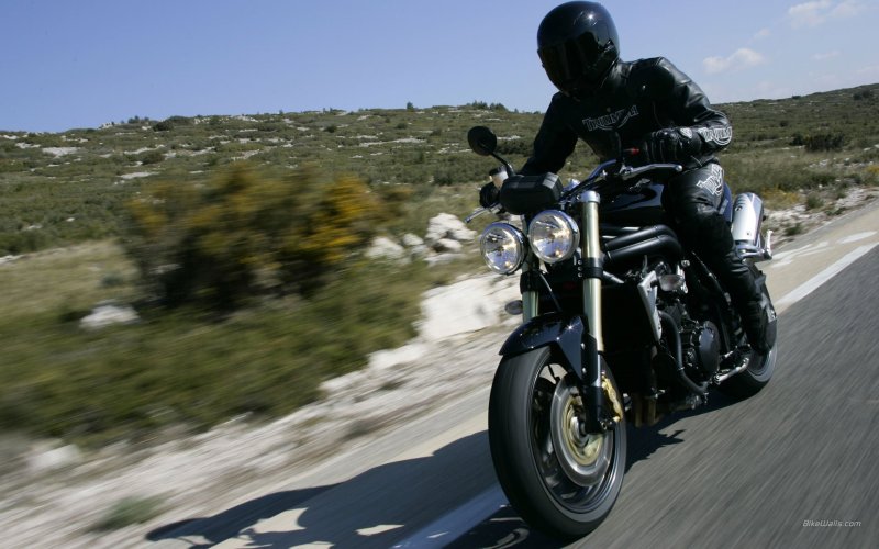 Triumph Speed Triple 1200