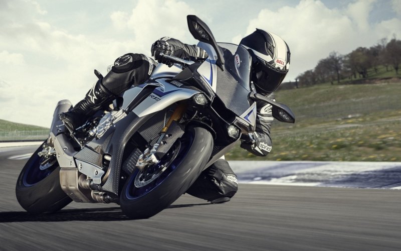Yamaha YZF-r1 2016