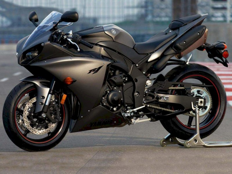 Yamaha YZF r1 2013
