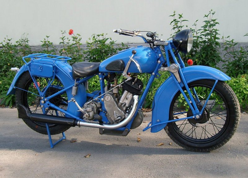 Мотоцикл Тиз ам 600