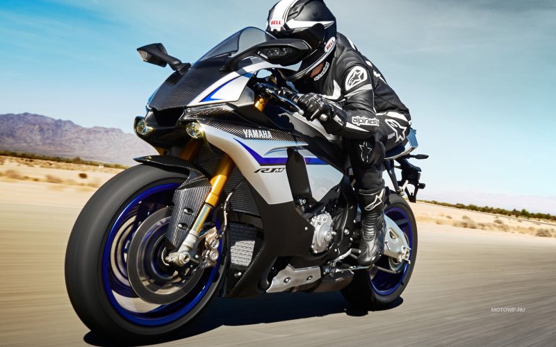 Yamaha r1 2015