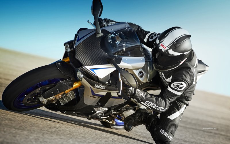 Yamaha r1m 2015