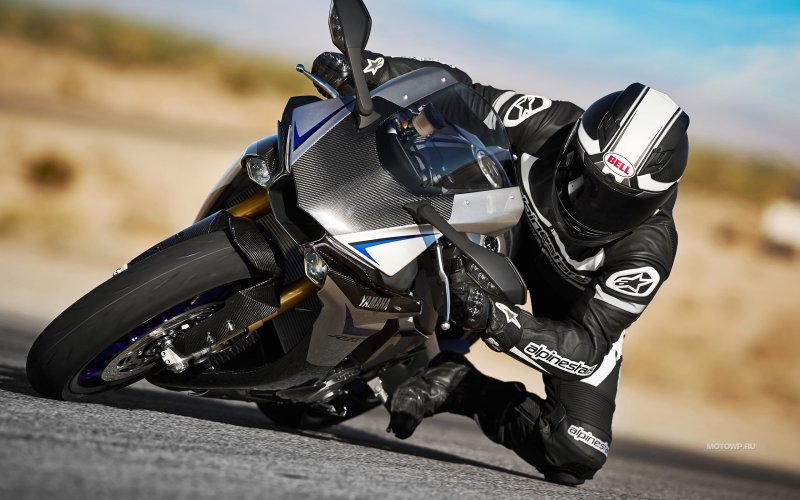 Yamaha r1m 2015