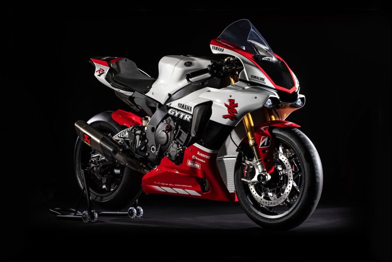 Yamaha r1 2021