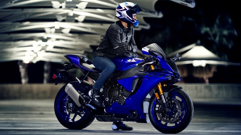 Yamaha r1 2022