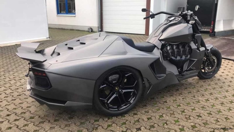 Мотоцикл Lamborghini v4 1000 caramelo