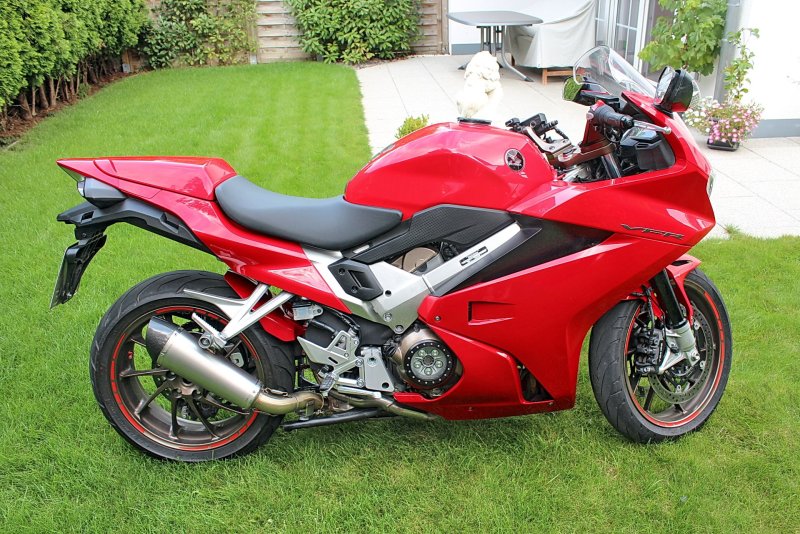 Honda vfr800f