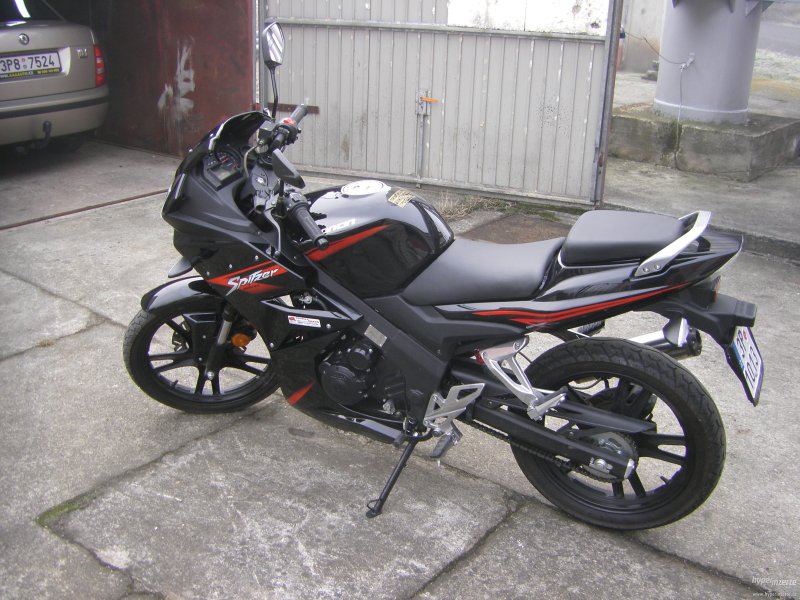 Sagitta Spitzer 150
