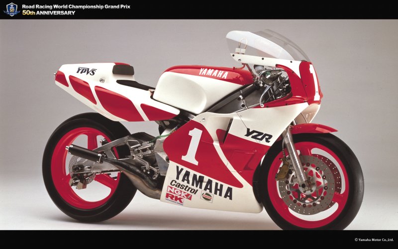 Ямаха 1000 кубов YZR
