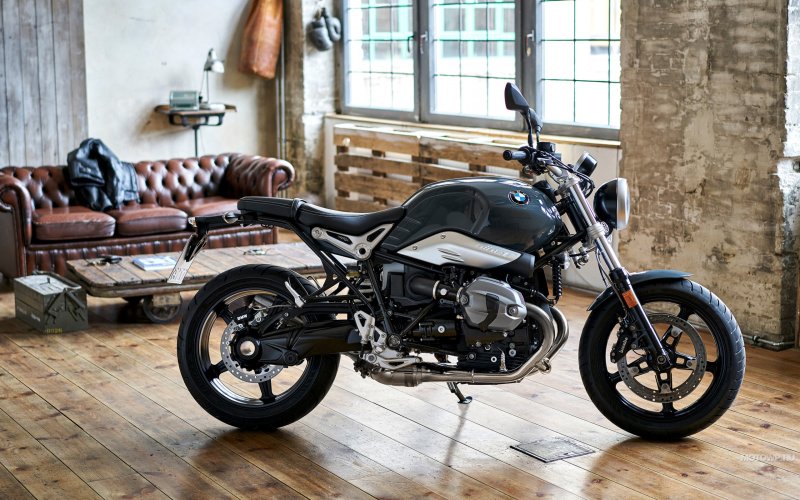BMW R Nine t