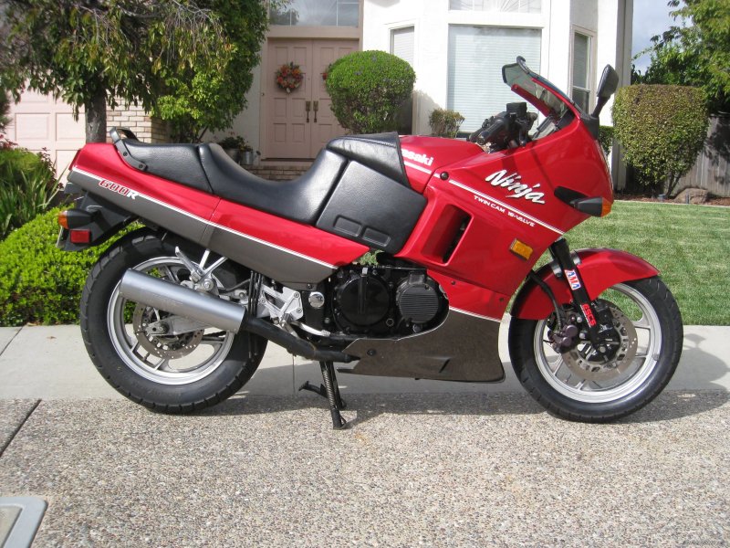 Кавасаки ниндзя GPX 600