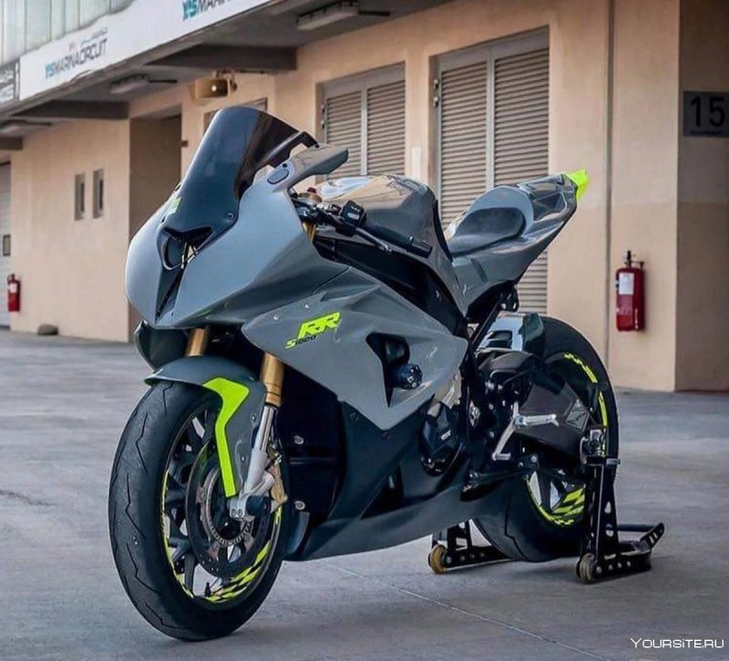 Спортивный мотоцикл БМВ s1000rr