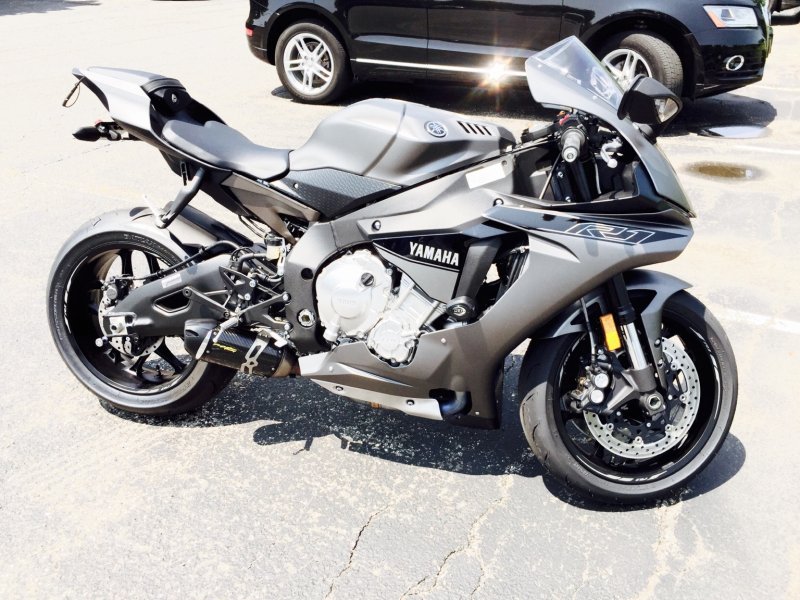 Yamaha r1 серый
