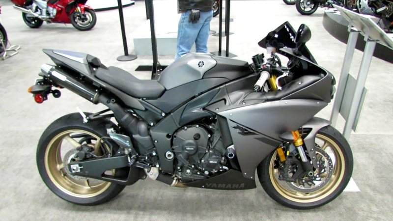 Yamaha r1 2014 серый