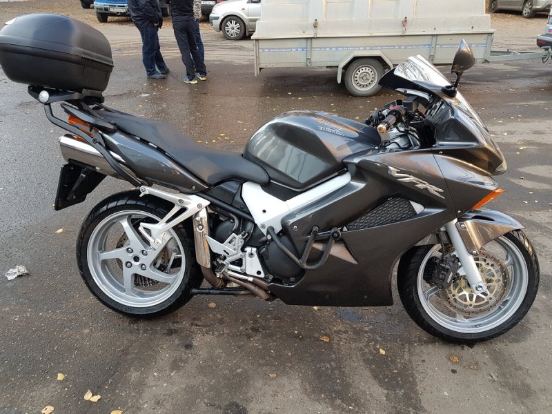Honda VFR 800 2005
