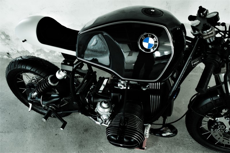Мотоцикл BMW кафе рейсер 250сс