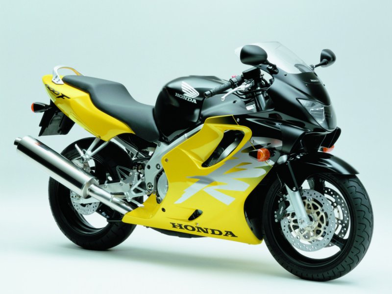 Мотоцикл Honda CBR 600 f4