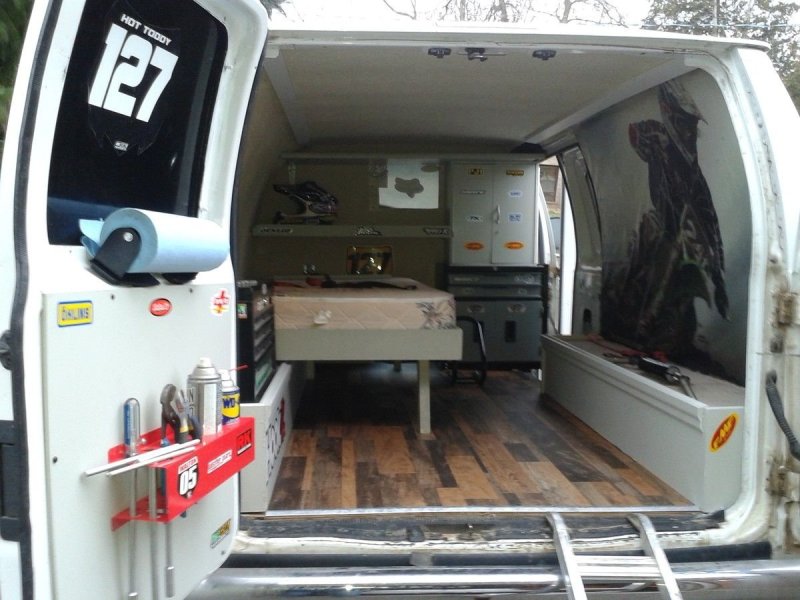 Moto van Camper