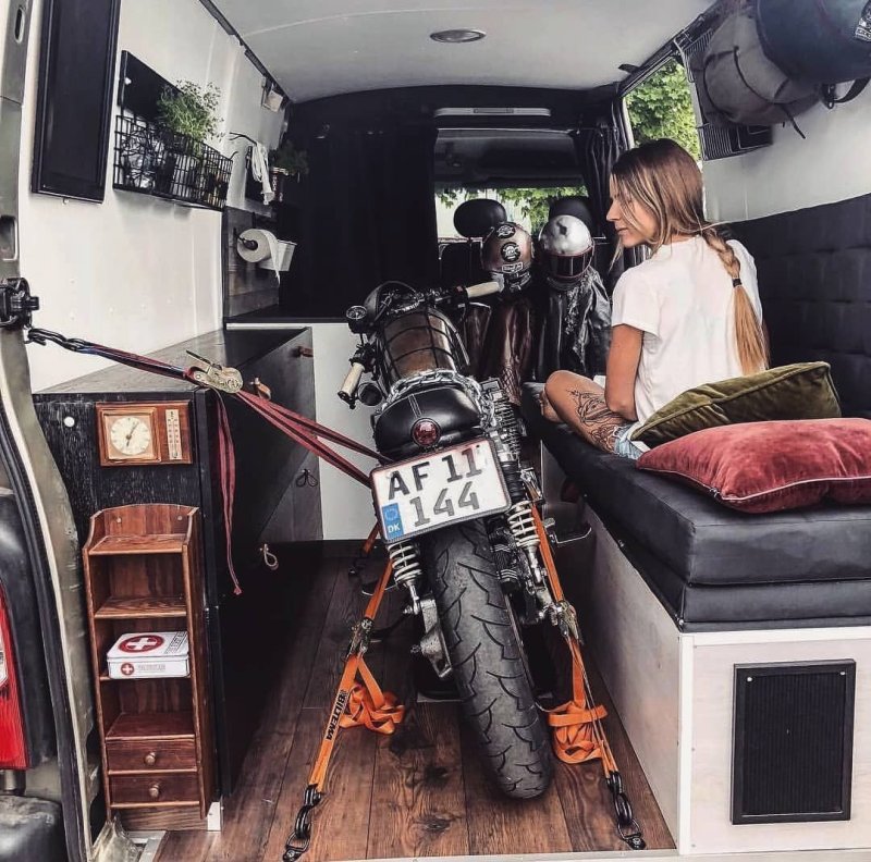 Moto van Camper