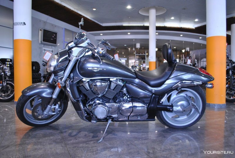 Suzuki Boulevard m109