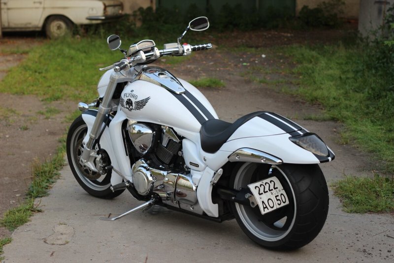 Suzuki Boulevard m109