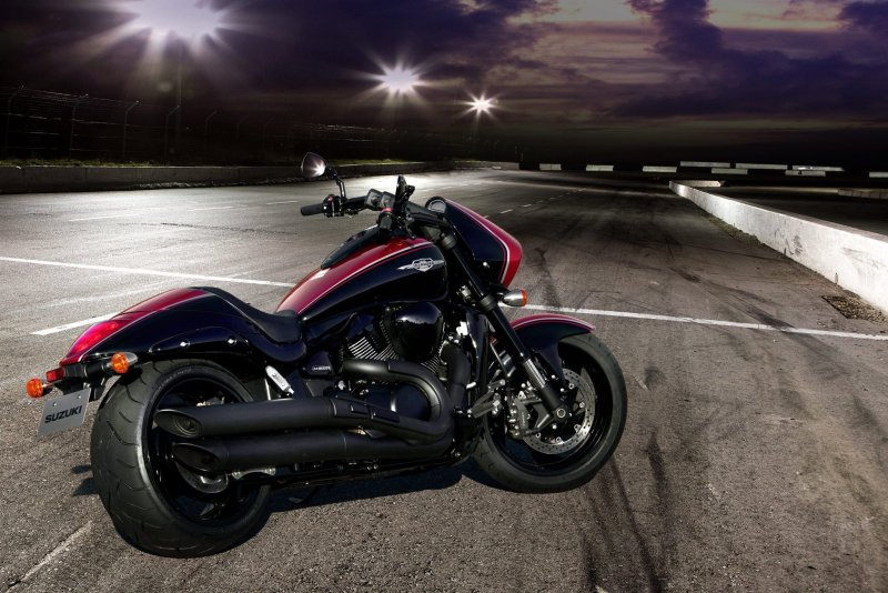 Suzuki Boulevard m109
