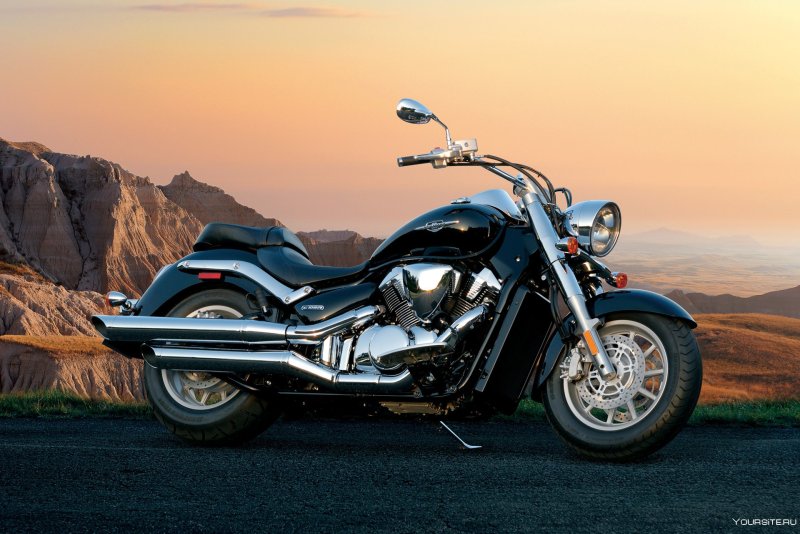 Suzuki Boulevard c109r