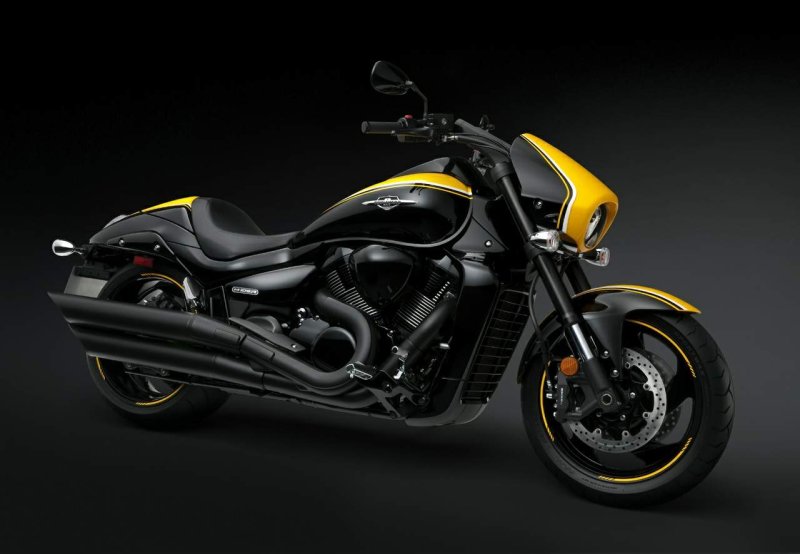 Suzuki Boulevard 1800 m109r